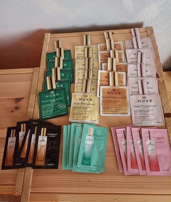 lot mini parfum et mini huiles sèches nuxe