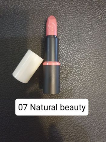Rouge à lèvres Essence 07 natural beauty