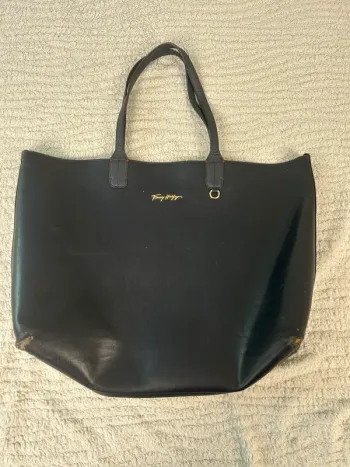 sac de cours Tommy Hilfiger bleu marine