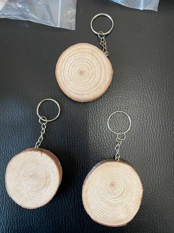 Lot 50 Porte clef tranche de bois