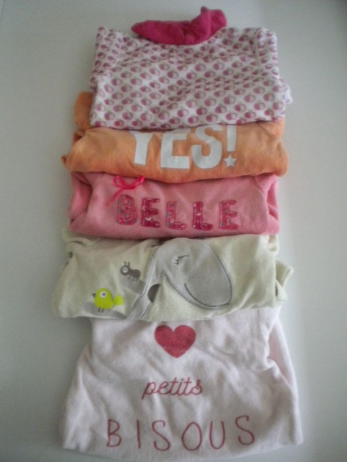Lot de 5 pyjamas 1 mois de différentes marques Kitchoun 1 mois Beebs