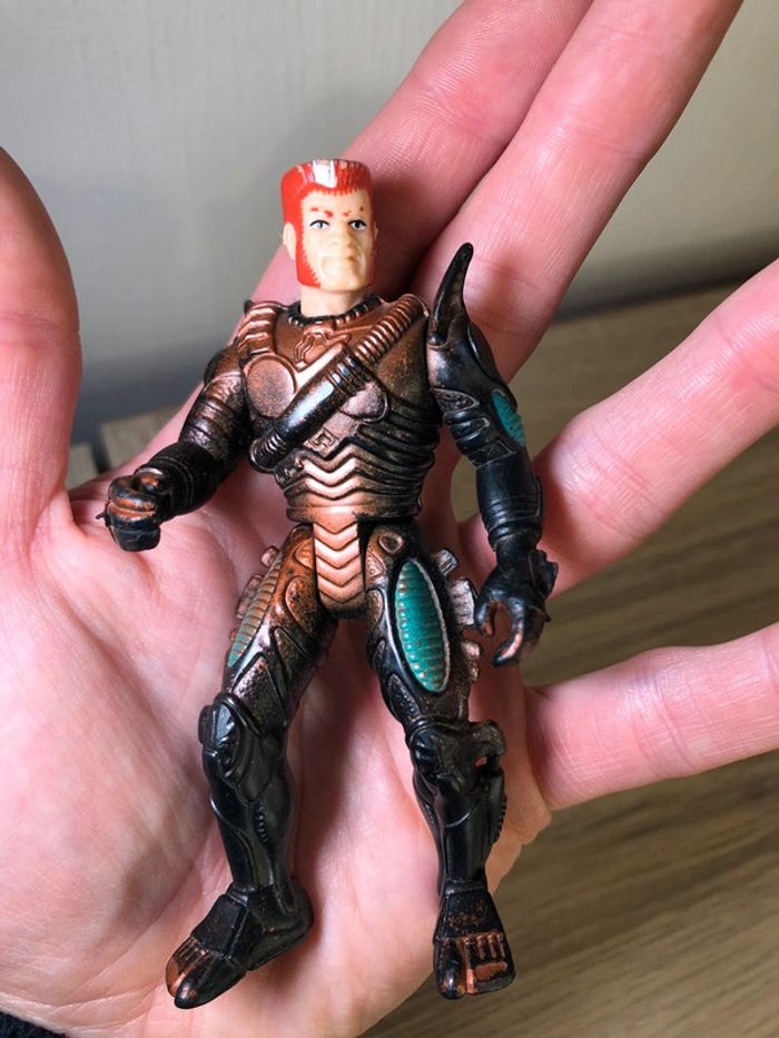 Figurine jouet articulée Vintage Aliens ATAX Space Marine 1993 Kenner - photo numéro 4