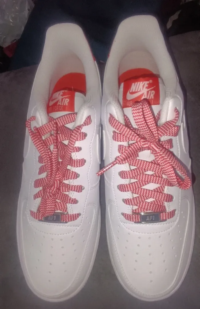 Baskets blanches Nike air force one - photo numéro 2