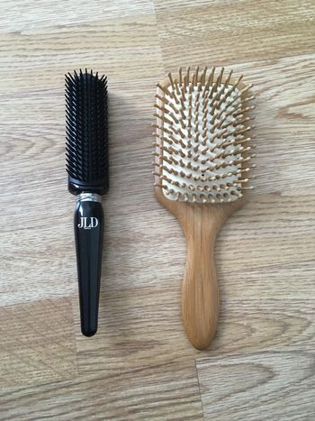 Brosses à cheveux (lot de 2)