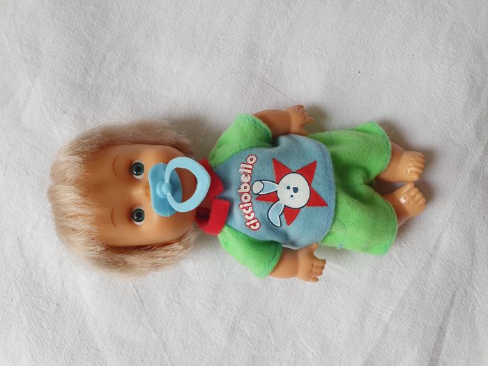 Petite poupée cicciobello pleure Hauteur 15 cm