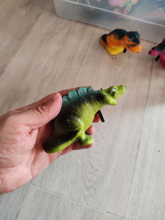 Pistolet à eau dinosaure McDonald's - photo numéro 2
