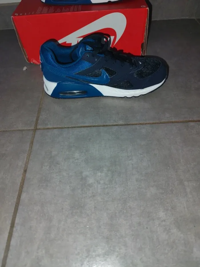Nike air max ivo - photo numéro 3