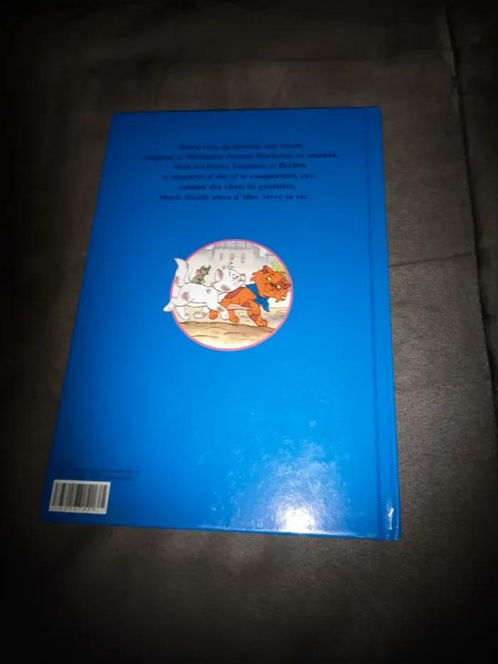 Livre les atistochats marie vit sa vie - photo numéro 2