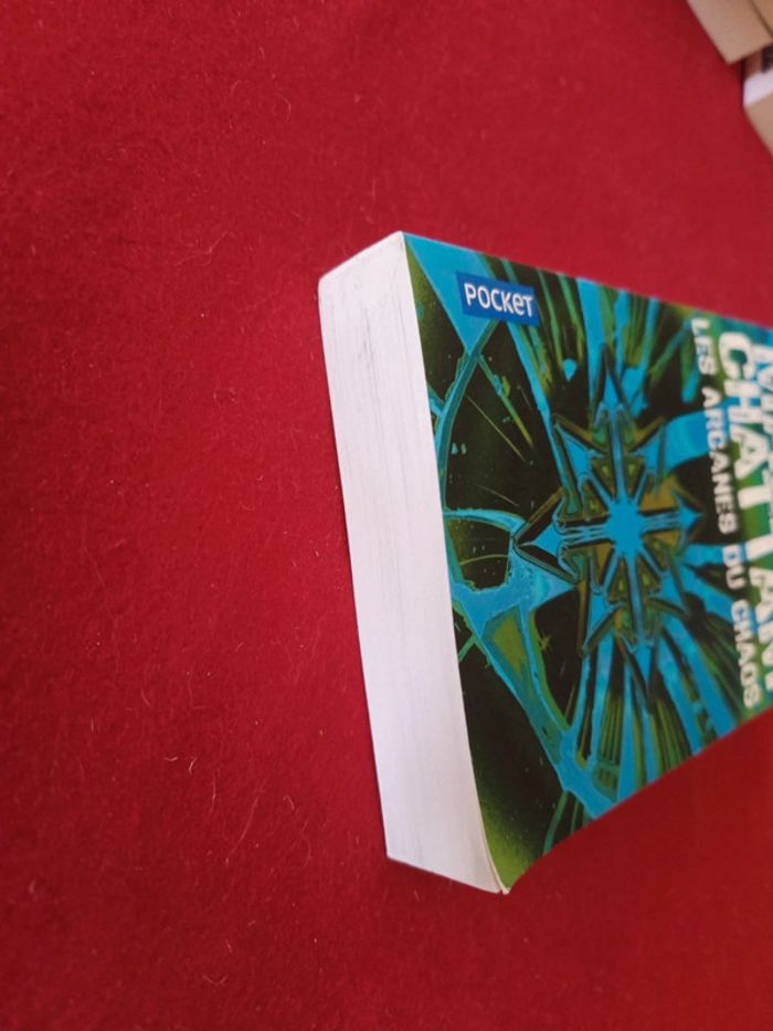 Les arcanes du chaos " Maxime Chattam " Pocket - photo numéro 2