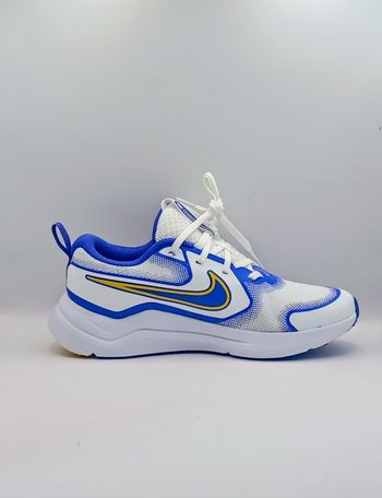 Nike cosmic runner taille 39 neuves