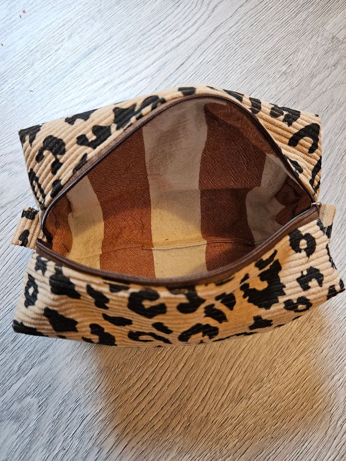 Trousse maquillage - photo numéro 3