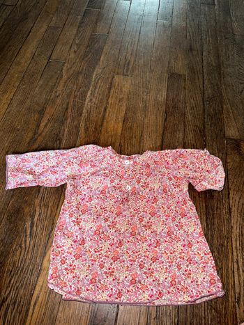 Blouse chouchou et mandchou liberty Elle peut se porter manches courtes  6 mois