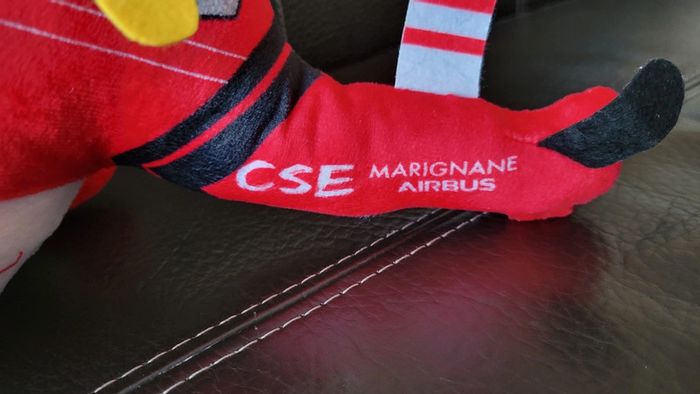 Donne pour tout achat cette peluche hélicoptère - photo numéro 6