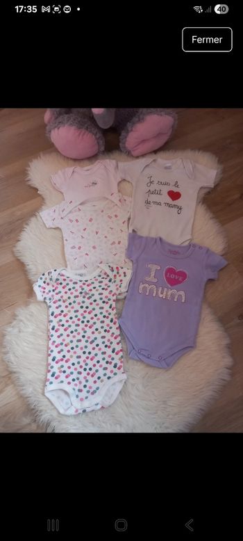 Lots de 5 bodie 6 mois plusieurs marques 