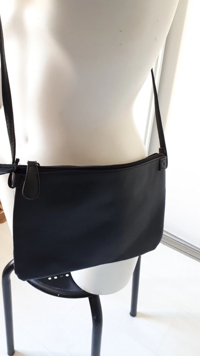 Pochette bandoulière dorée et noire à paillette kiabi - photo numéro 4