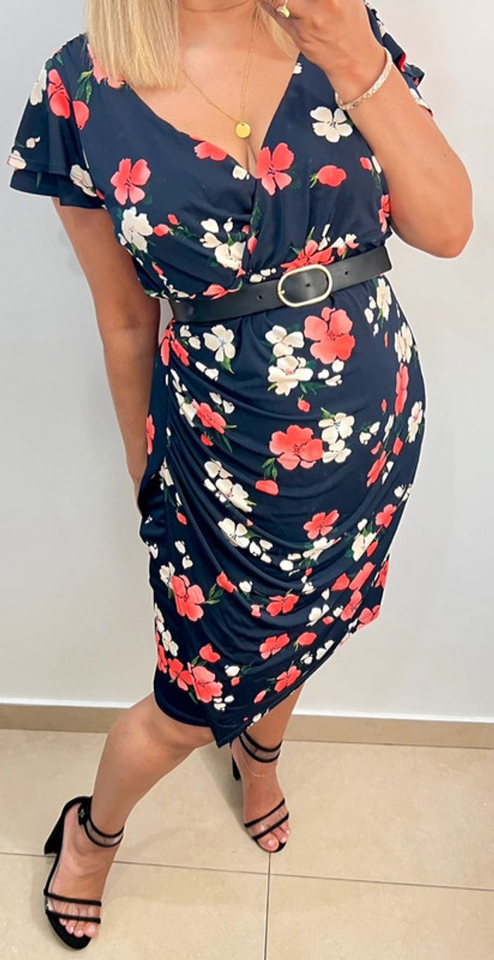 🌺 Robe midi imprimé floral Taille M - photo numéro 4