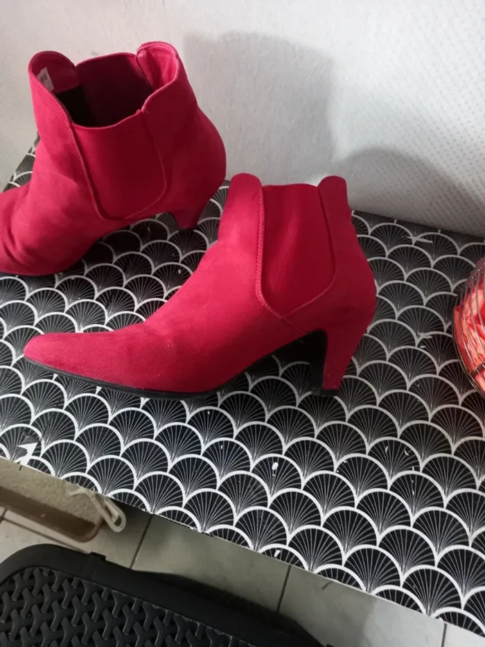 Bottines rouges - photo numéro 2