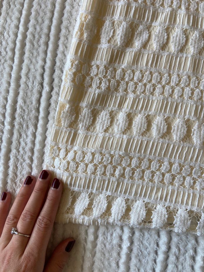 Très jolie robe blanche / Taille 40 - photo numéro 7