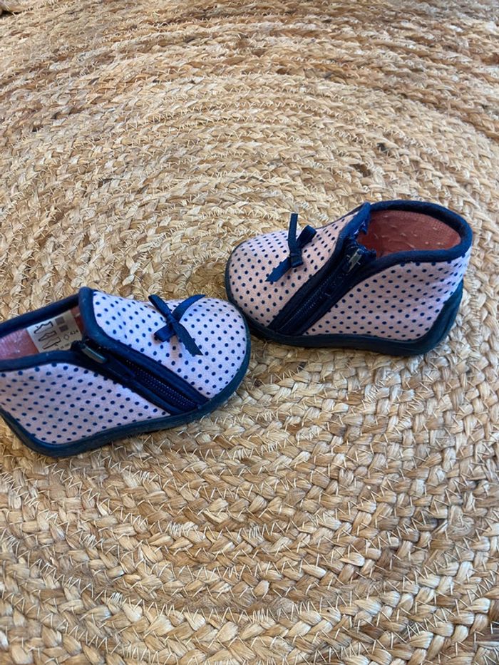 Chaussons bébé fille taille 18 Tooti - photo numéro 2