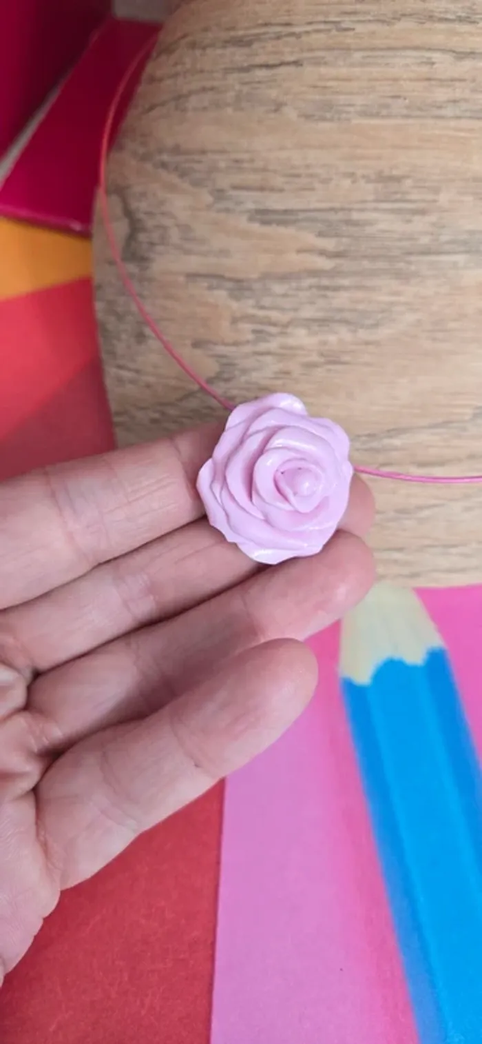 Collier rose rose fimo neuf - photo numéro 5