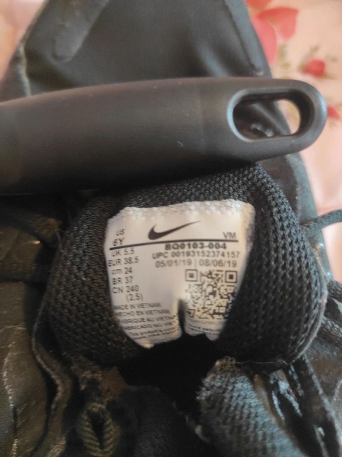 Baskets Nike - 38.5 - photo numéro 2