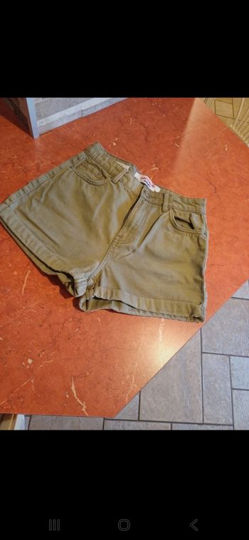 Short  fille taille 14 ans