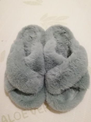 Pantoufles chaudes et toutes douces pour un hiver cooning, idée cadeau St Valentin