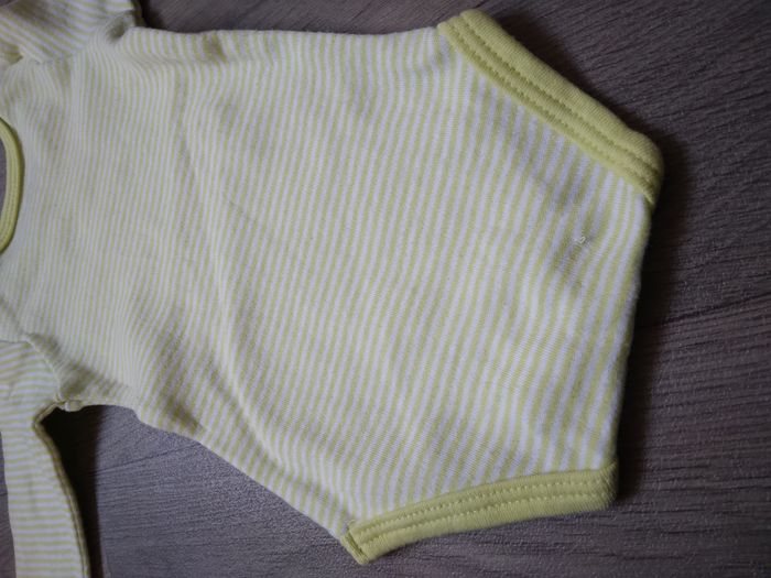 lot bodies 3 mois - photo numéro 10