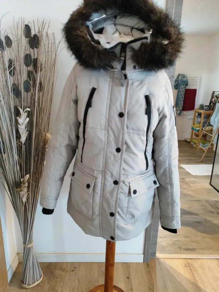 Superbe veste de ski Superdry M gris clair - photo numéro 2