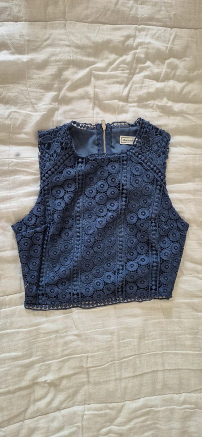 Crop top / haut d'été à fermeture