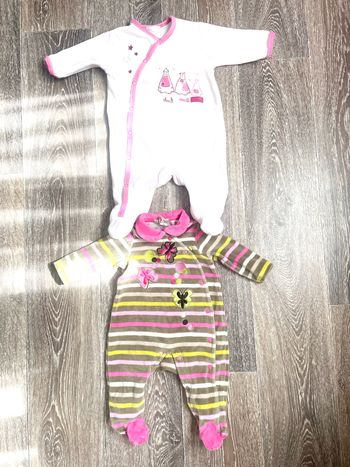 2 pyjamas en velours 3 mois