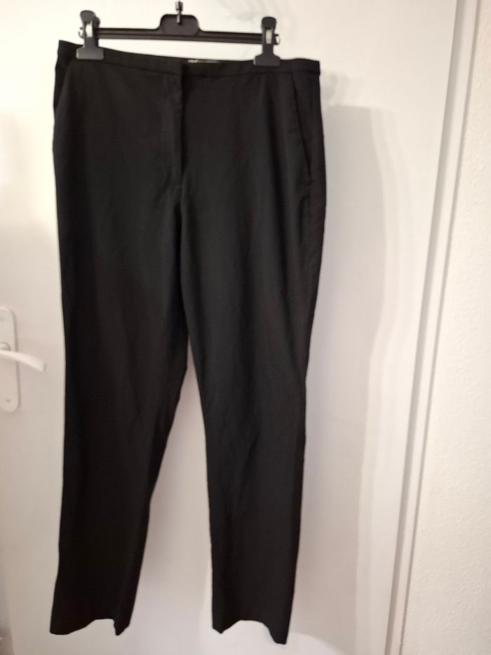 Pontalon h&m taille 42 en très bon état