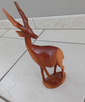 Gazelle en bois