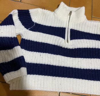 Pull crop camionneur blanc marine taille  3/4 ans