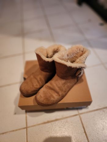 Chaussures UGG t.37