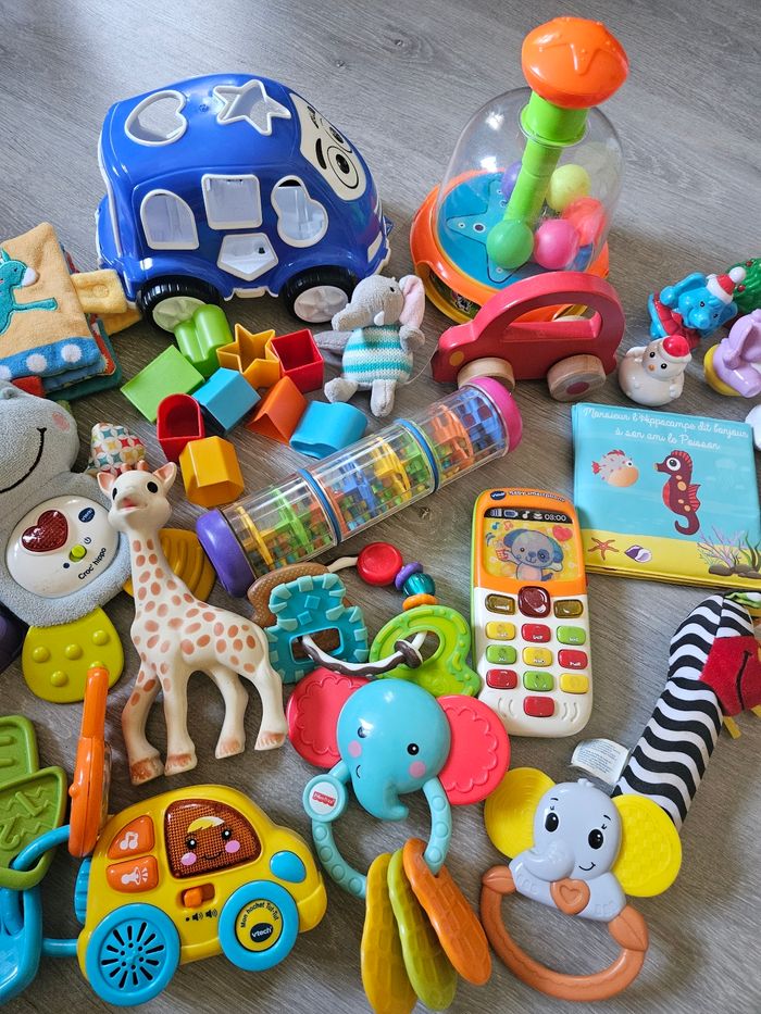Gros lot jouets bébé Très bon état - photo numéro 3