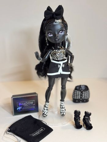 Shanelle Rainbow High 