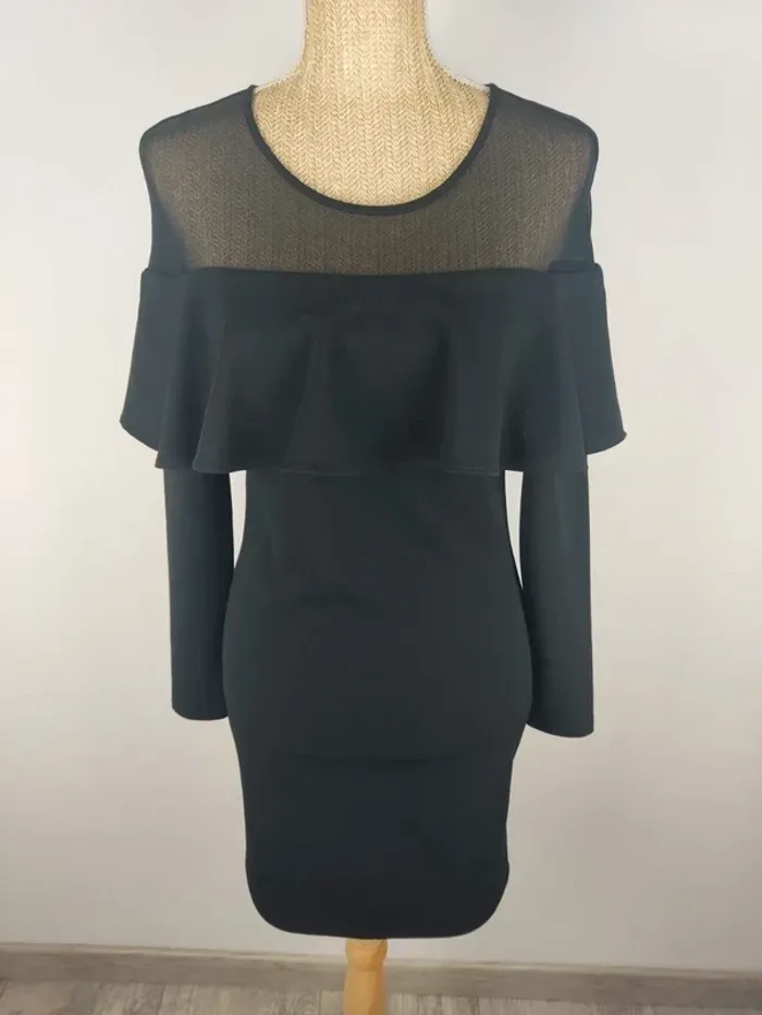 Robe mi-longue manches longues volants et mesh noire taille L Vera & Lucy
