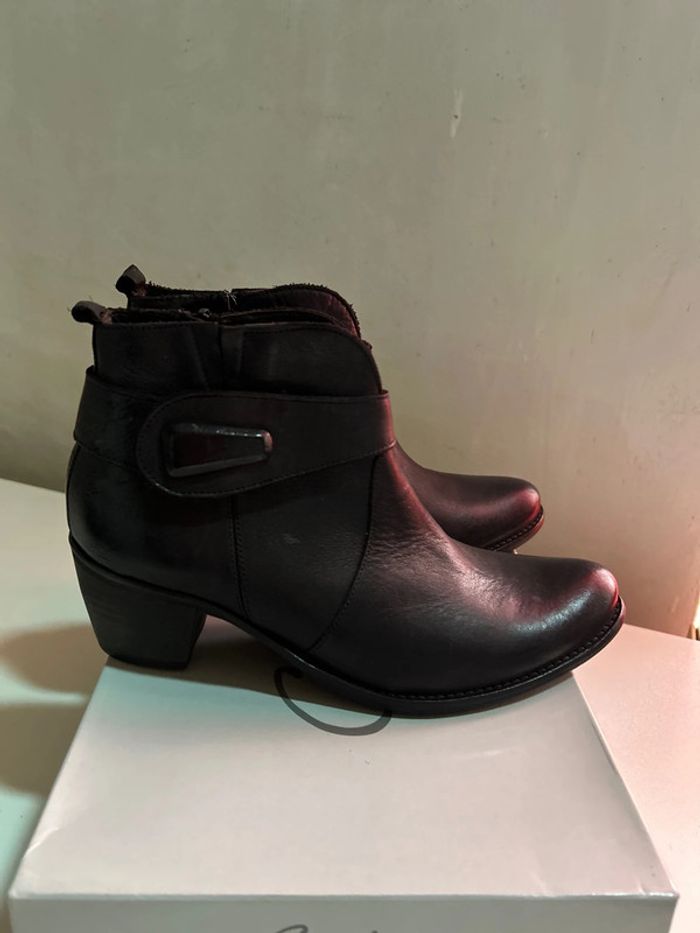 Bottine petits talons cuir noir