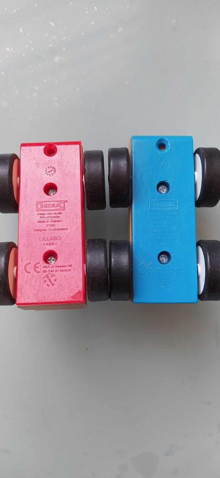 Lot de 2 petites voitures Lillabo en bois - photo numéro 4