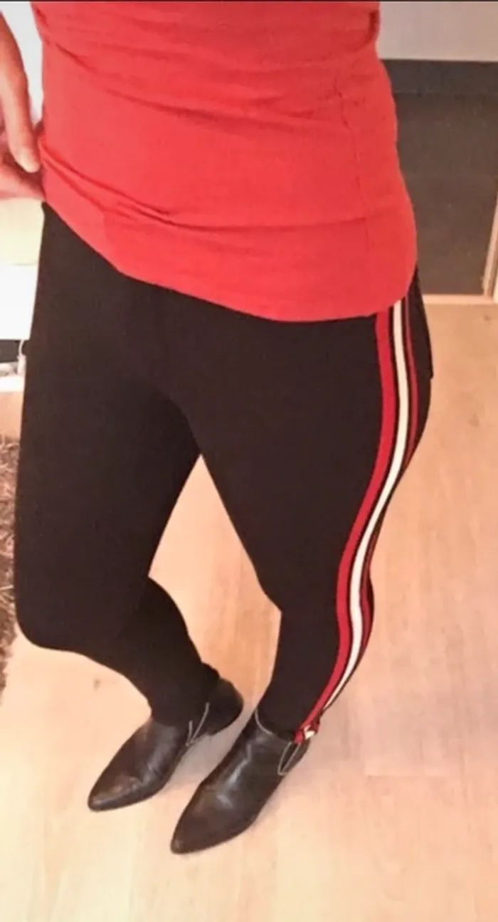 Pantalon noir à galon rouge Promod - photo numéro 5