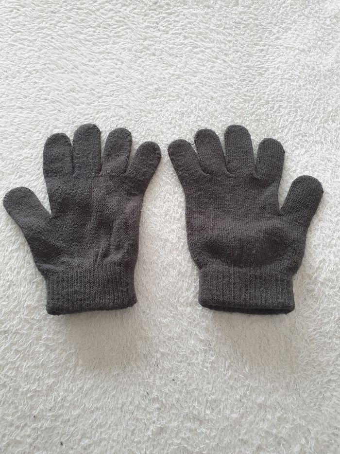 Paire de gants magiques gris - photo numéro 2