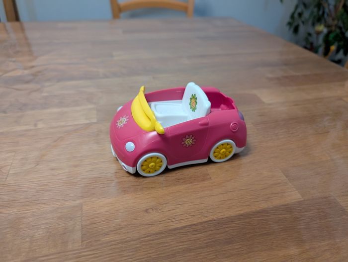 Voiture PinyPon avec personnages et accessoires - photo numéro 4