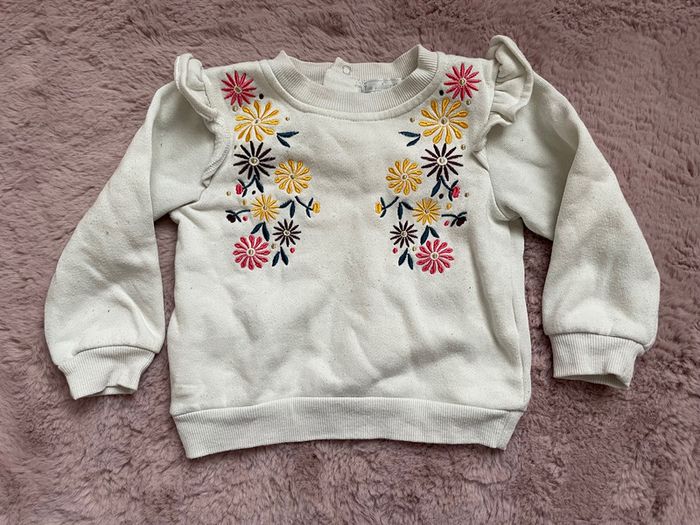 Pull 18mois
