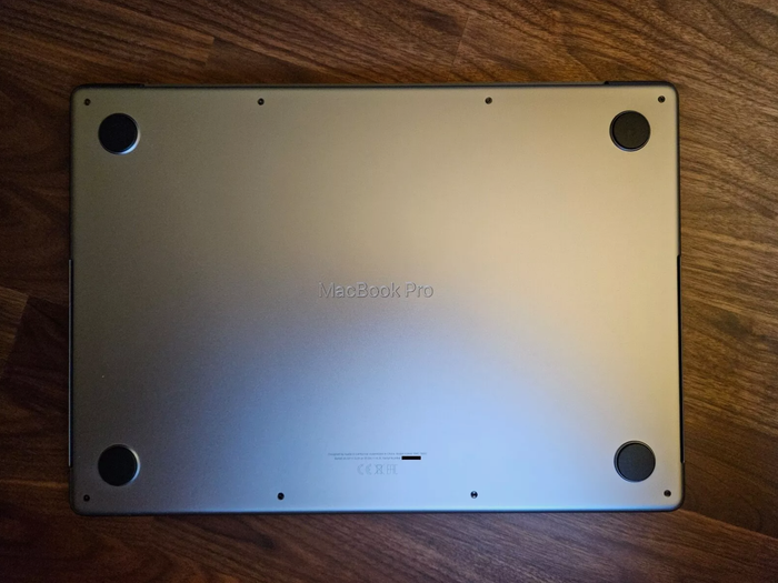 MacBook Pro 14" M1 Max – 64 Go RAM – 2 To SSD – AppleCare+ - photo numéro 3