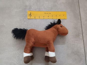 Peluche cheval marron