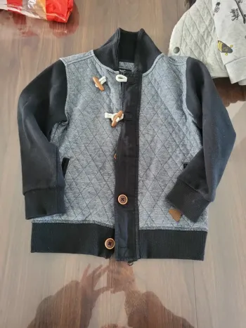 Gilet petit rebel 7/8 ans 128