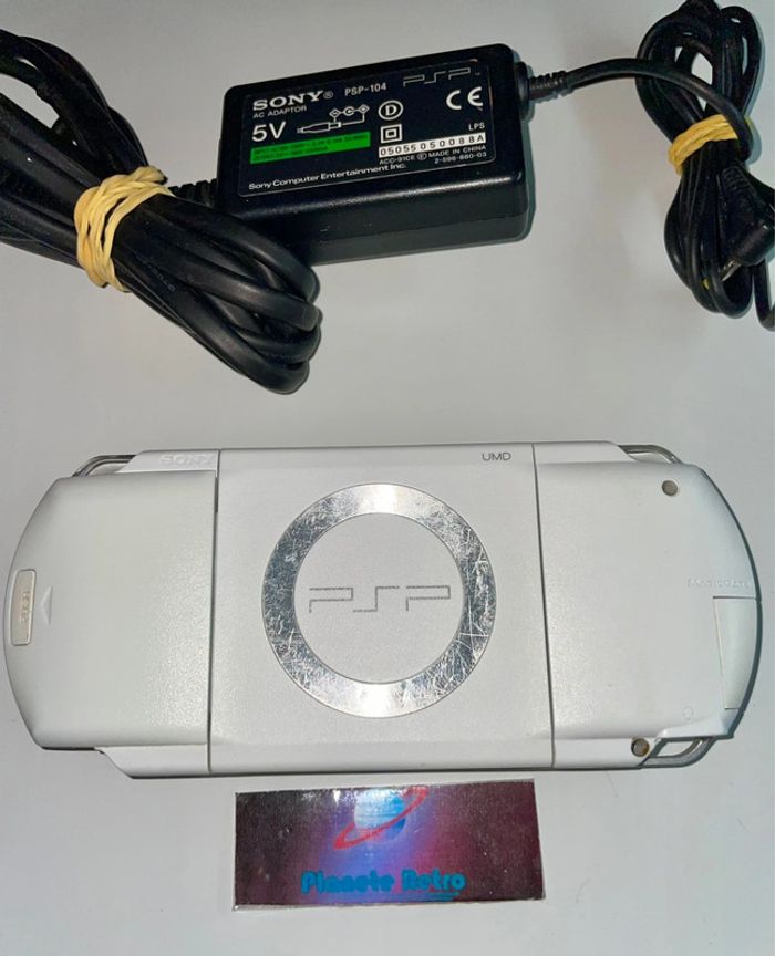 Console PSP-1004 Blanche Sony officielle Fonctionnel Avec Chargeur - photo numéro 5