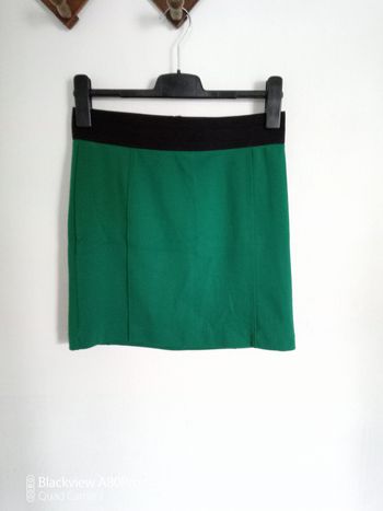Jupe courte verte foncé