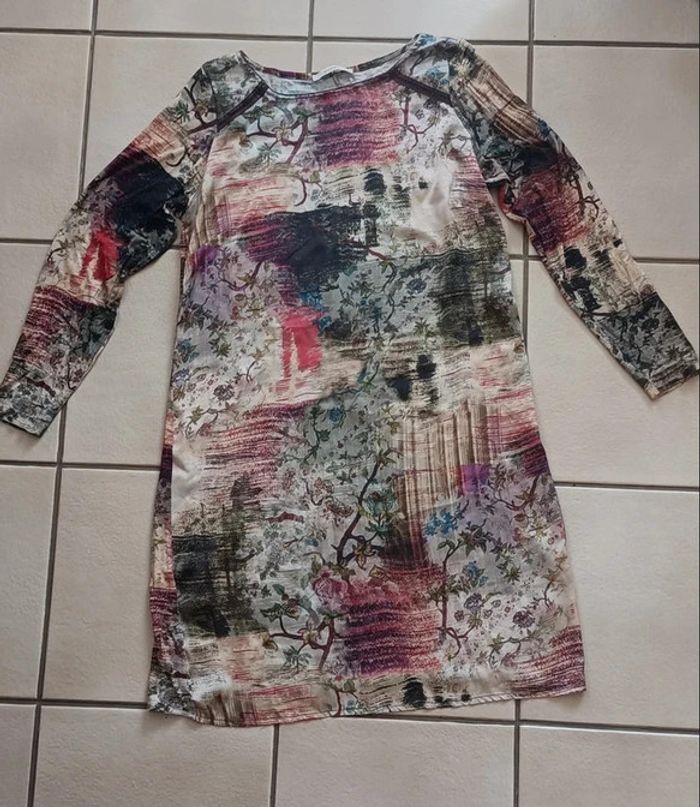 Robe👗 marque espagnole Guitare taille L 40
